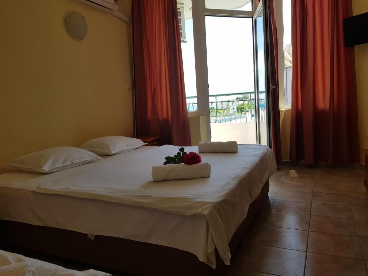 Hotel Sunny Island Obzor Extérieur photo