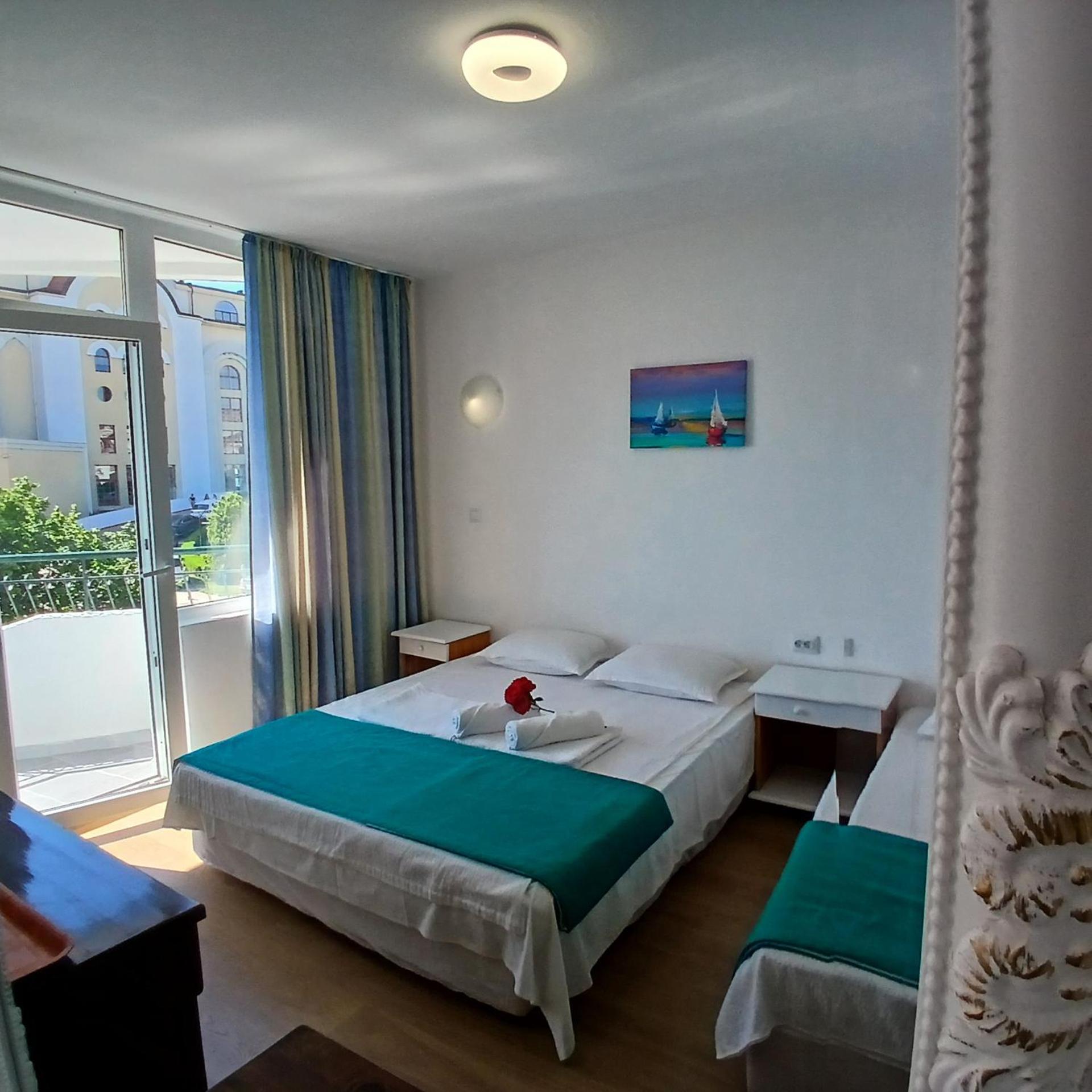Hotel Sunny Island Obzor Extérieur photo